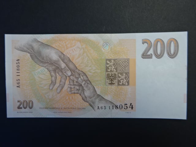 200 Kč 1993 s. A 65 proužek Kčs