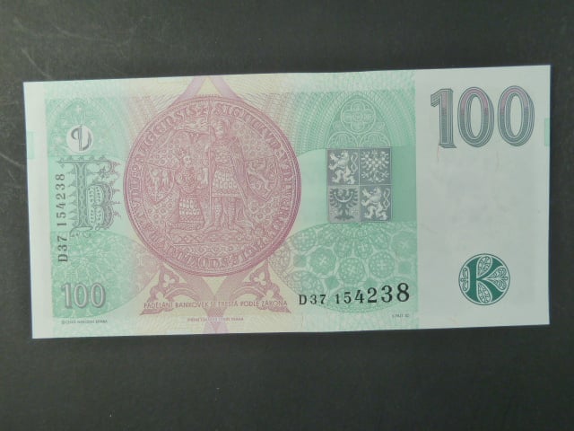 100 Kč 1997 série D 37