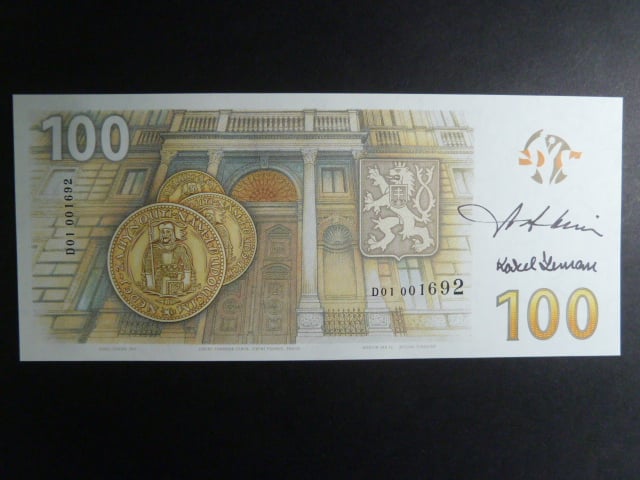 Pamětní tisk z nevydaného oceněného návrhu 100 Kč 2019 série D01 od Karla Zemana k 100.výročí budování české měny, motiv s Rašínem, s vlastnoručním podpisem "Martin Srb" a "Karel Zeman"