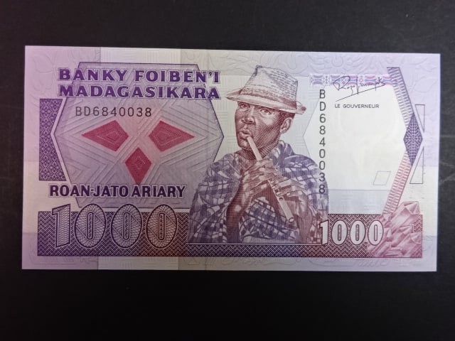 MADAGASKAR, 1000 Francs 1988, BNB. B306b