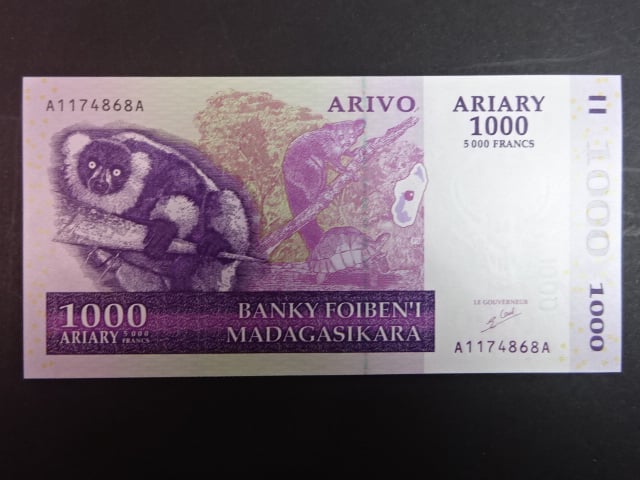 MADAGASKAR, 1000 Ariary 2004, BNB. B323a