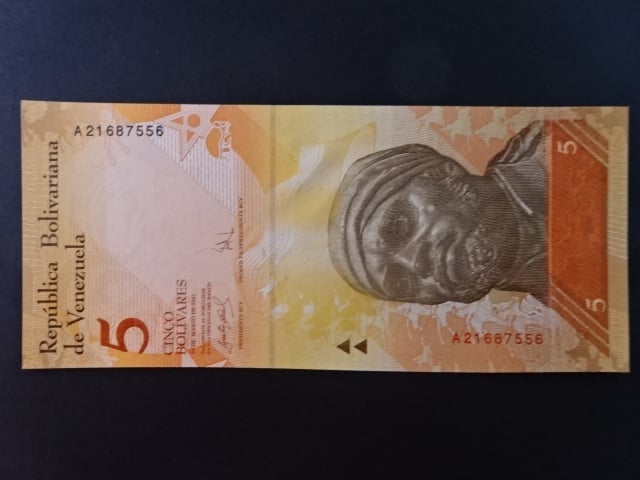 VENEZUELA, 5 Bolivares 2007, BNB. B359a, Pi. 89