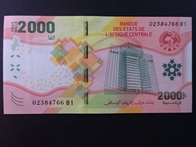 STŘEDNÍ AFRIKA, 2000 Francs 2020, BNB. B113a