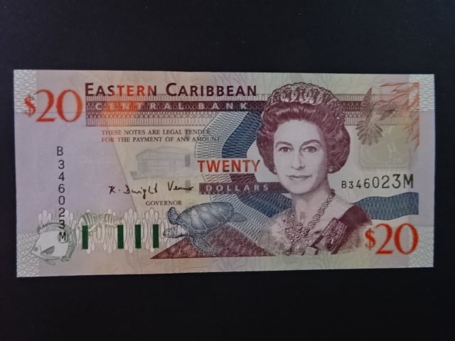 VÝCHODOKARIBSKÉ STÁTY, Montserrat, 20 Dollars 2004 M, BNB. B228m, Pi. 44