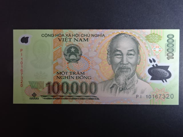 VIETNAM, 100000 Dong 2010, BNB. B346e, Pi. 122