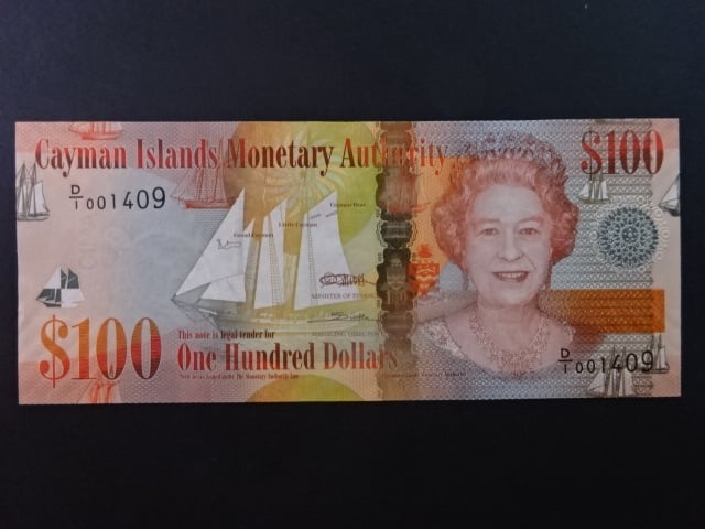 KAJMANSKÉ OSTROVY, 100 Dollars 2010, BNB. B223a, Pi. 43