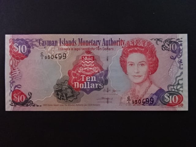 KAJMANSKÉ OSTROVY, 10 Dollars 2005, BNB. B215a, Pi. 35