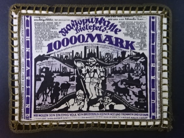 nouzová papírová platidla 1918 - 1924, Bielefeld, 10000 Mark 15.2.1923 hedvábí, dekorativní lem