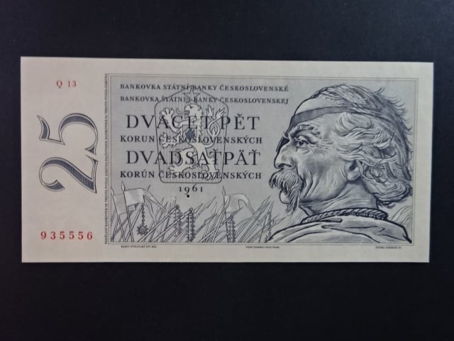 25 Kčs 1961 s. Q 13 s perf. 3md do obloučku