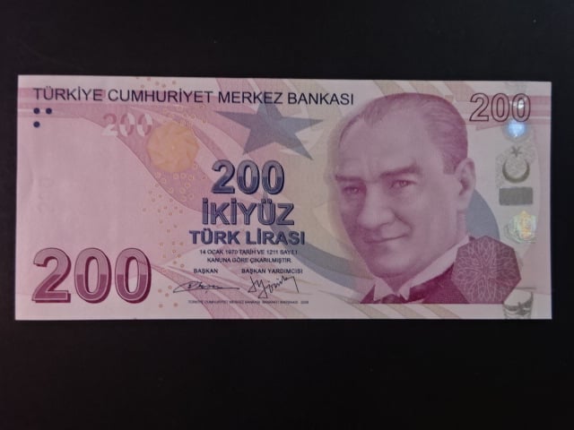 200 Turk Lirasi 2013, BNB. B305b, Pi. 227