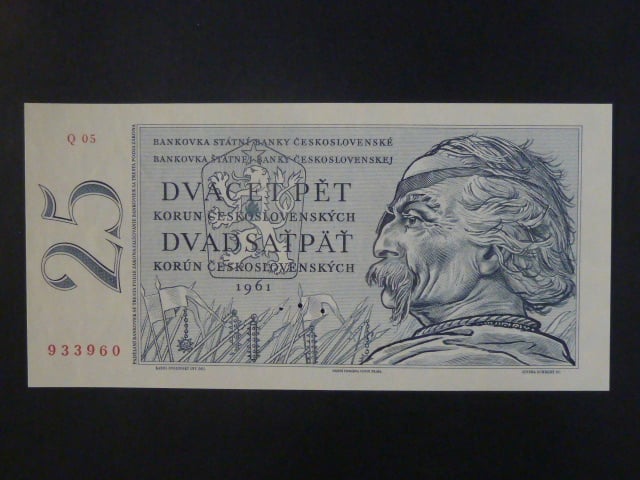 25 Kčs 1961 série Q 05 s perf. 3md do obloučku
