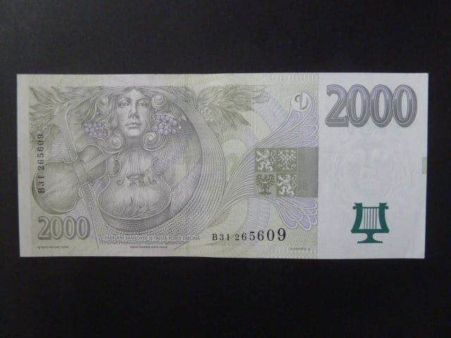 2000 Kč 1999 série B 31
