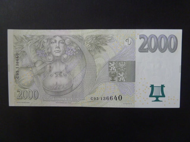 2000 Kč 2007 série C 95
