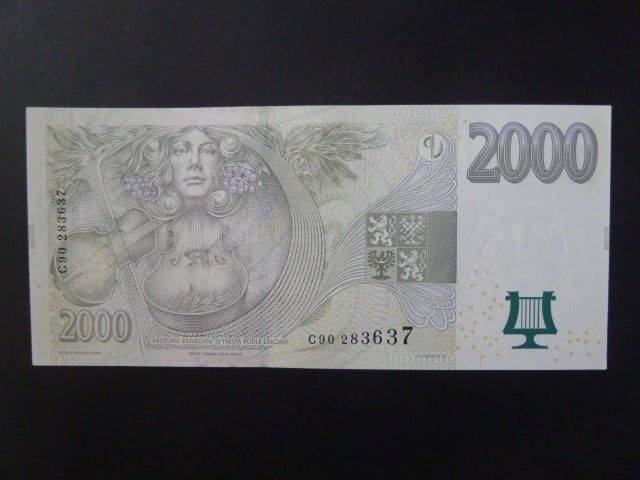 2000 Kč 2007 série C 90