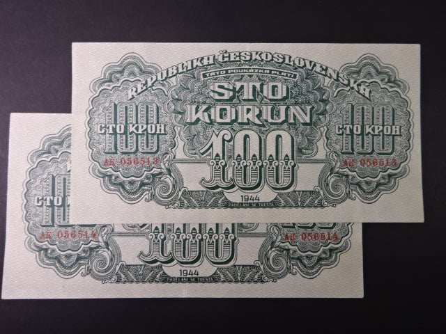 100 K 1944 série AK, číslovač 6b, dva kusy s čísly po sobě