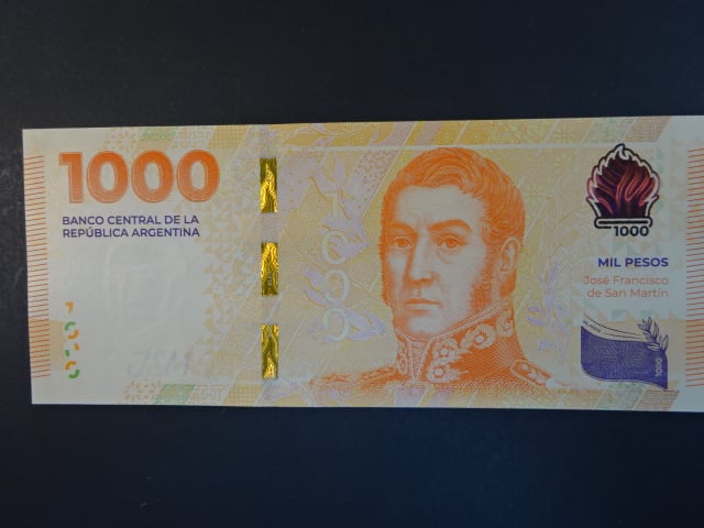 ARGENTINA, 1000 Pesos 2023 série A, tisk China, BNB. B426a