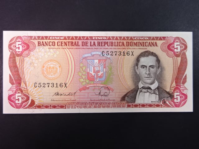 DOMINIKÁNA, 5 Pesos 1988, BNB. B648h, Pi. 118c