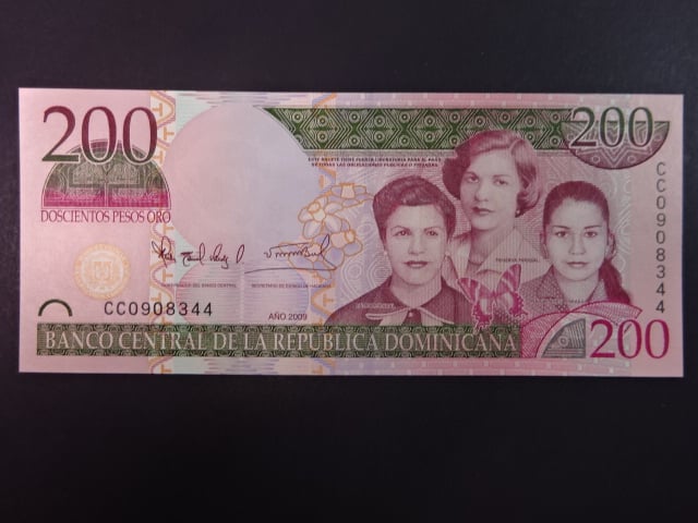 DOMINIKÁNA, 200 Pesos 2009, BNB. B702a, Pi. 178A