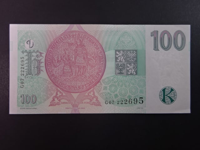 100 Kč 1997 série G 07