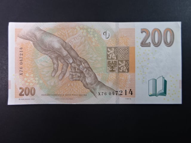 200 Kč 2018 série X 76