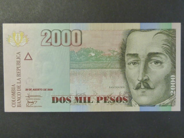 KOLUMBIE, 2000 Pesos 2008 (intro 2010), BNB. B988h, Pi. 457