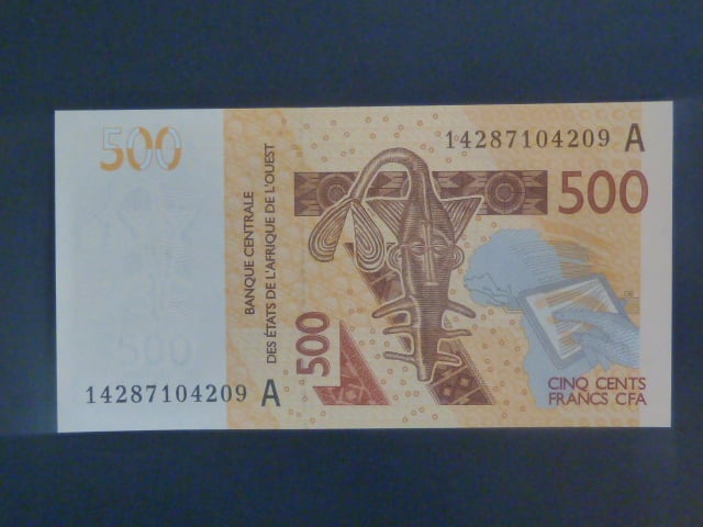 ZÁPADNÍ AFRIKA, POBŘEŽÍ SLONOVINY, 500 Francs 2014 A, BNB. B120Ac, Pi. 119A