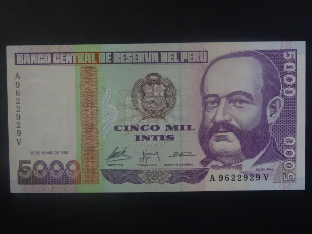 PERU, 5000 Soles de Oro 1988, BNB. B477a, Pi. 137