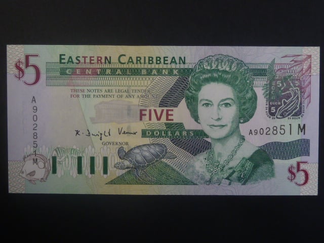 VÝCHODOKARIBSKÉ STÁTY, Monserrat 5 Dollars 2003, BNB. B225m, Pi. 41