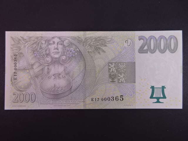 2000 Kč 2007 série E 17