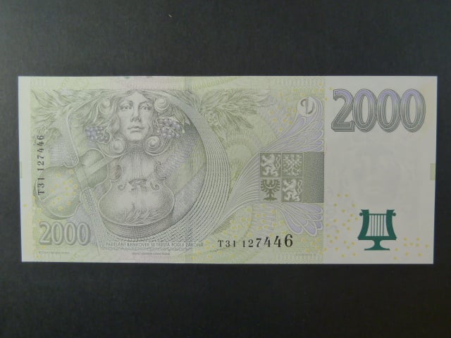 2000 Kč 2007 série T 31