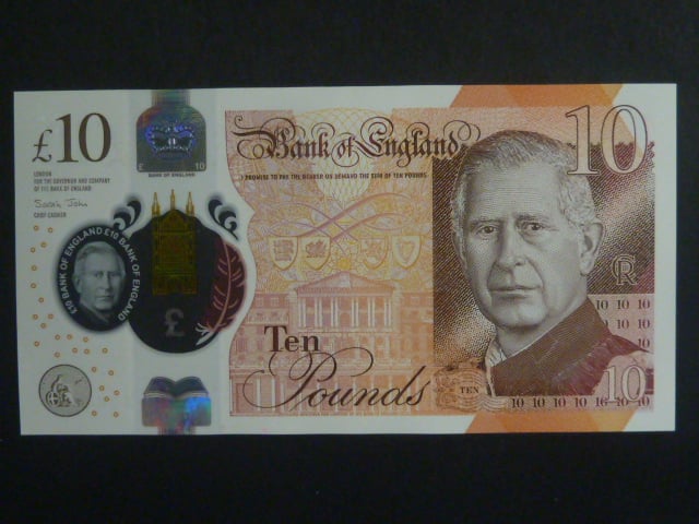 10 Pounds 2023, BNB. B208a, nový portrét