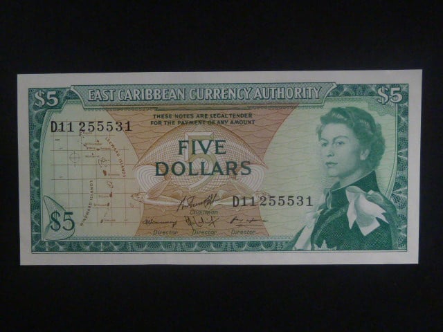 VÝCHODOKARIBSKÉ STÁTY, 5 Dollars 1974, BNB. B102c10, Pi. 14