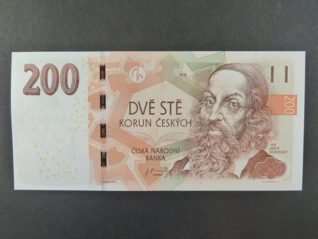 200 Kč 2018 série M 85