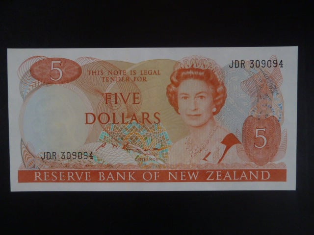 NOVÝ ZÉLAND, 5 Dollars 1985, BNB. B118b, Pi. 171