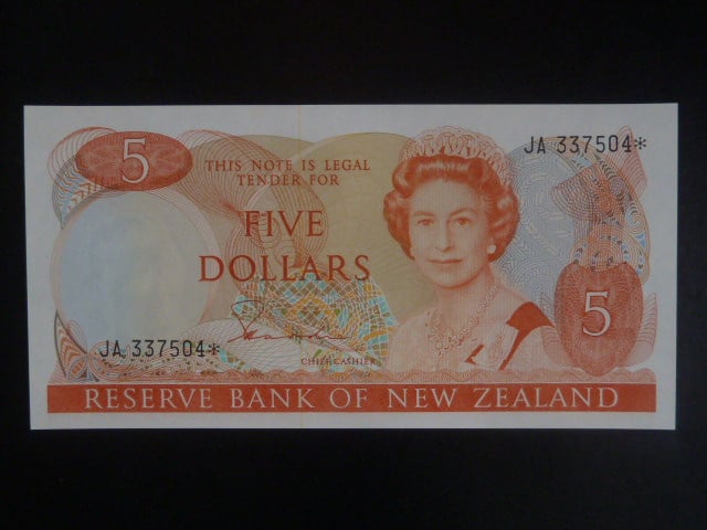 NOVÝ ZÉLAND, 5 Dollars 1981 replacement *, BNB. B118az, Pi. 171
