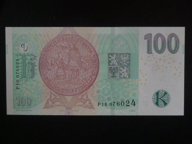 100 Kč 2018 série P 10