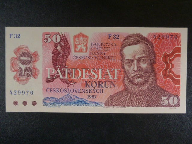 50 Kčs 1987 série F 22, sériové čísla blíž u sebe