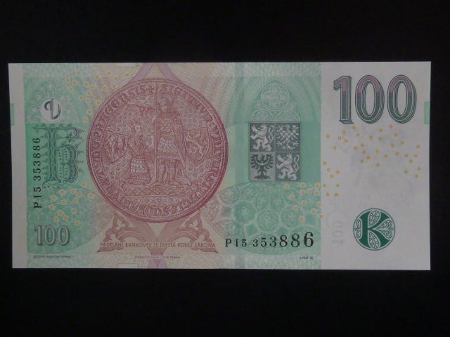 100 Kč 2018 série P 15