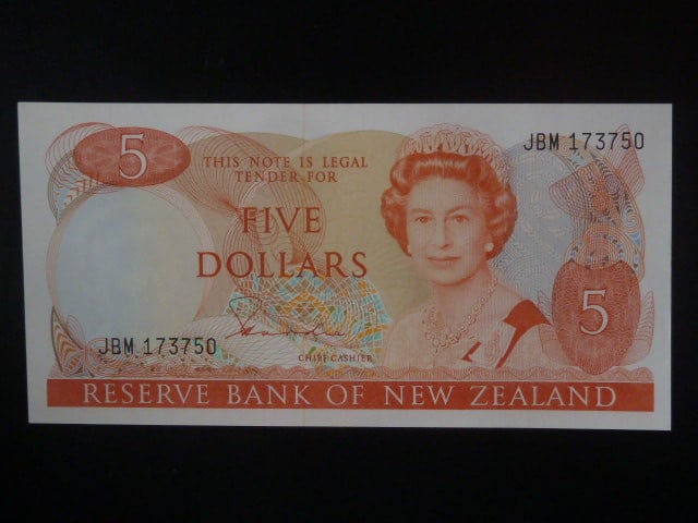 NOVÝ ZÉLAND, 5 Dollars 1981 Hardie, BNB. B118a, Pi. 171