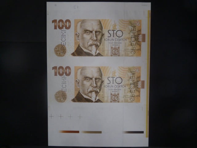 Rašín, 100 Kč 2019 série RB 01 + RI 03 s 2x perf. SPECIMEN, levá půlka archu (V2), výskyt oproti pravé půlce 1:20