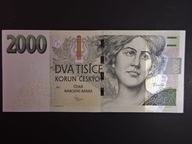 2000 Kč 2007 série V 05