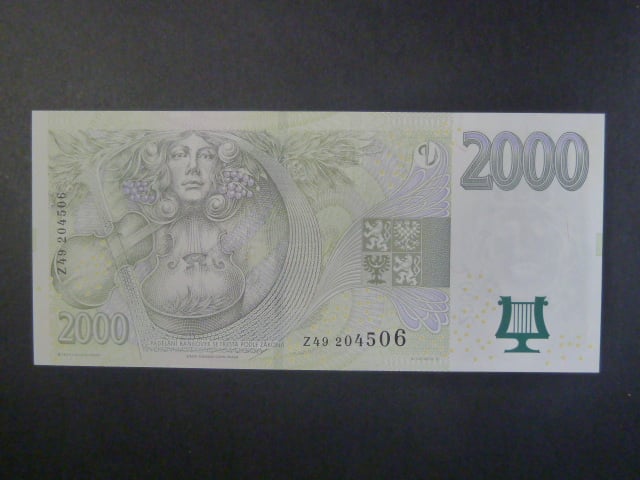 2000 Kč 2007 série Z 49 první série