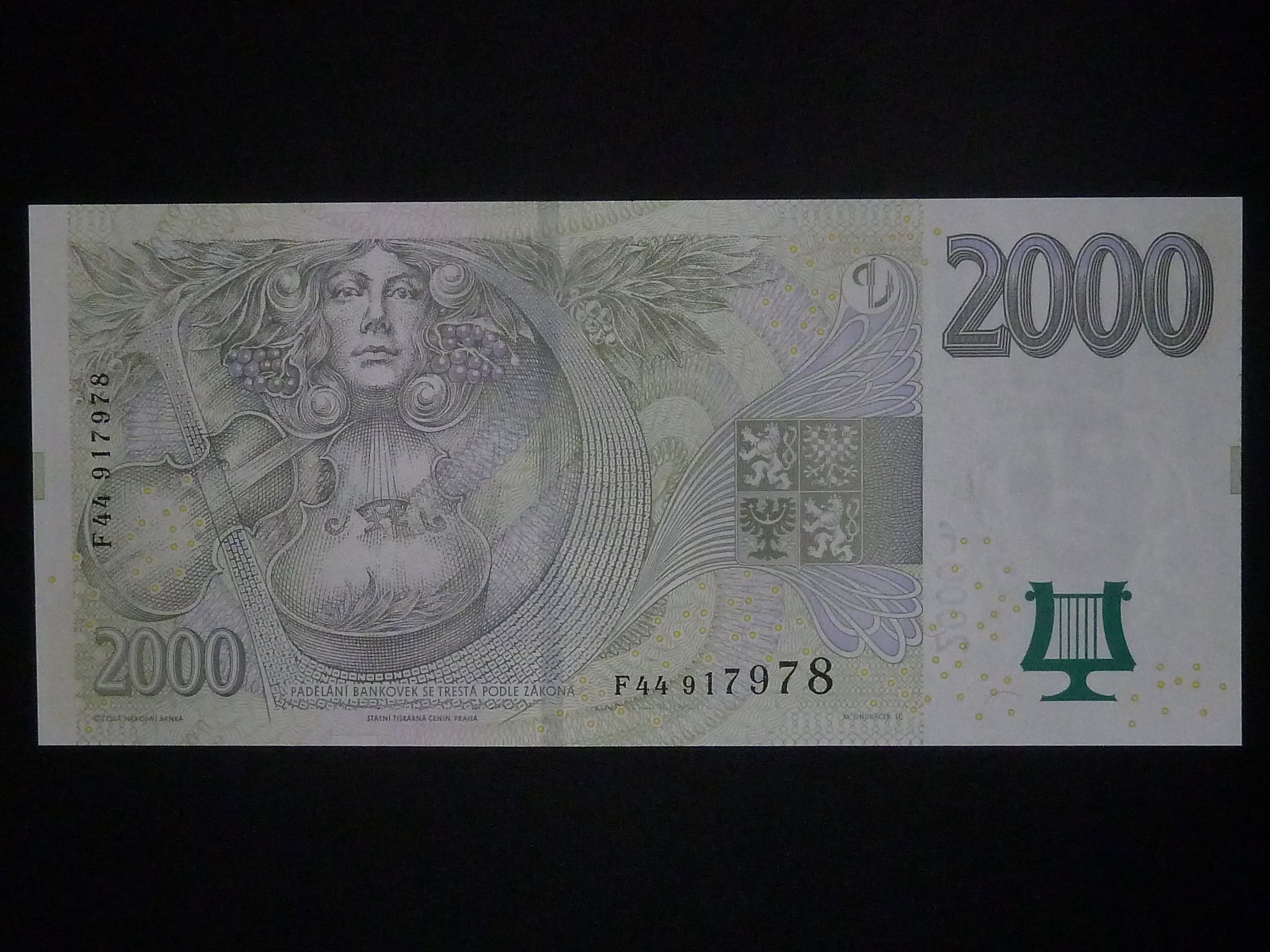 2000 Kč 2007 série F 44