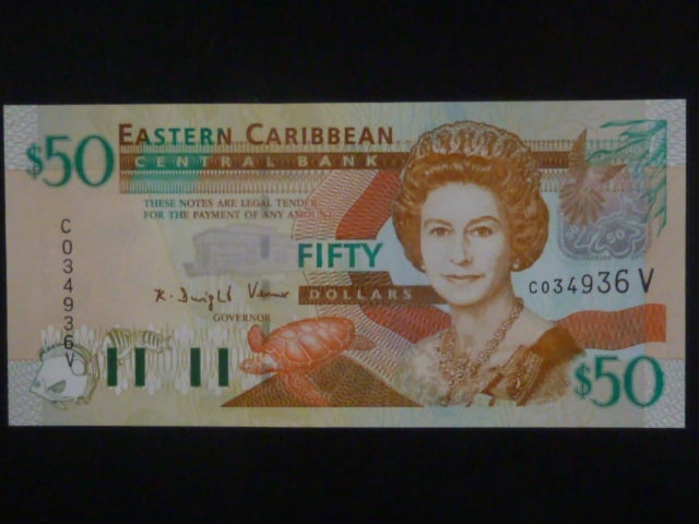 VÝCHODOKARIBSKÉ STÁTY, 50 Dollars 2004 (Sv. Vincent), BNB. B229v, Pi. 45