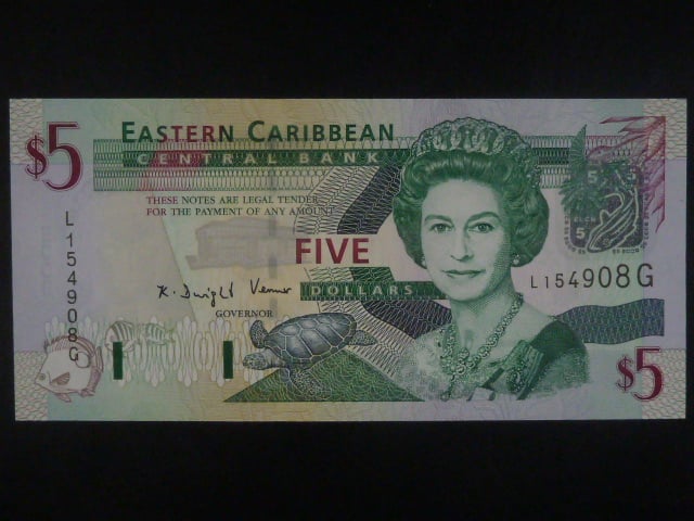 VÝCHODOKARIBSKÉ STÁTY, 5 Dollars 2003 (Grenada), BNB. B226d, Pi. 42