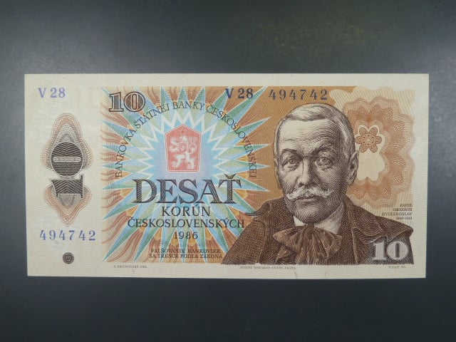 10 Kčs 1986 s. V 28
