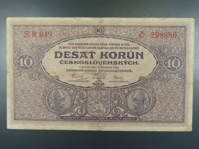 10 Kčs 2.1.1927 série R 049