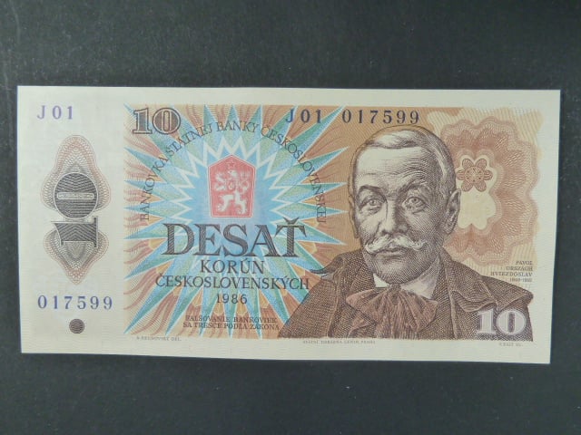 10 Kčs 1986 série J 01