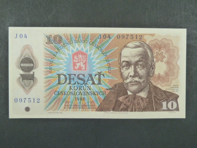 10 Kčs 1986 s. J 04