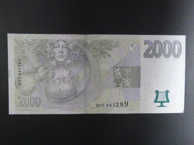 2000 Kč 2007 série D 67
